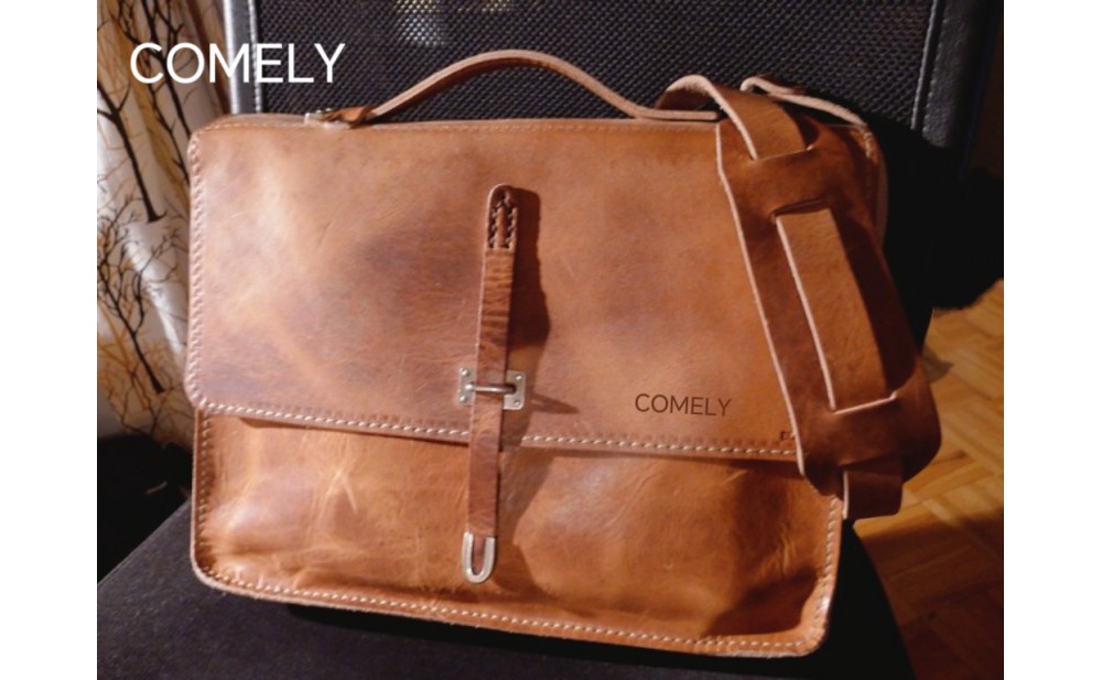 COMELY 2000S SCHOOLBOY SATCHEL